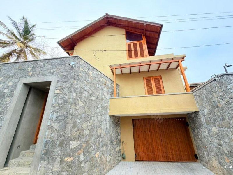 House for sale in Nugegoda