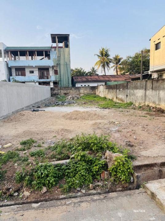 Mount Lavinia Bare Land for sale/rent