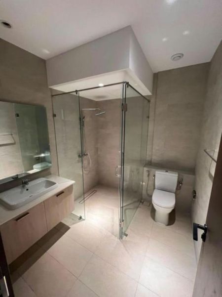 Bathroom - Blue Ocean - 02 Bedroom Unfurnished Apartment for Sale in Colombo 03 (A6616)