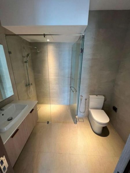 Bathroom - Blue Ocean - 02 Bedroom Unfurnished Apartment for Sale in Colombo 03 (A6616)