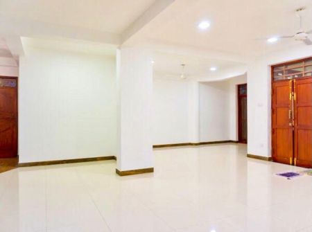 Bathroom - House for Sale - Boralesgamuwa | LKR 120,000,000