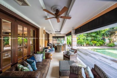 Living Room - House for Sale - Colombo 07 | LKR 775,000,000