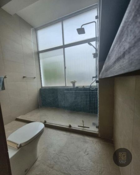 Bathroom - Luxury House for rent in Rajagiriya 