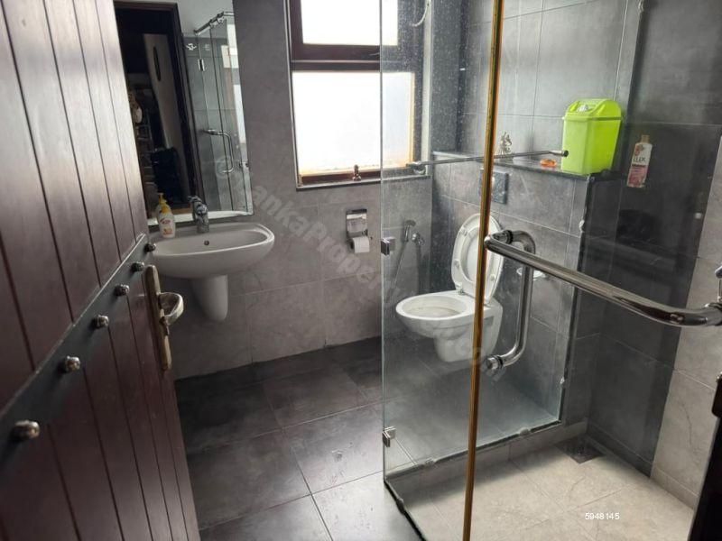 Bathroom - House for sale in Pita Kotte
