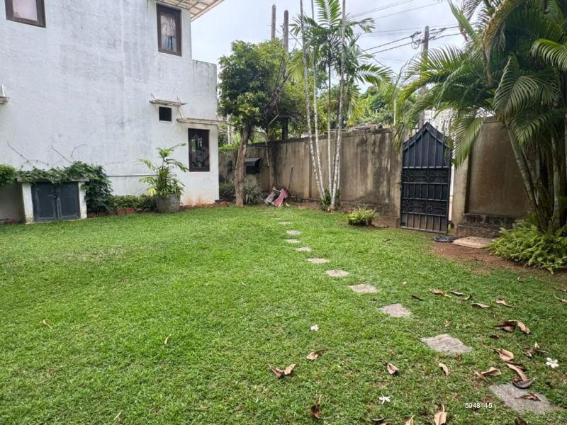 Exterior - House for sale in Pita Kotte