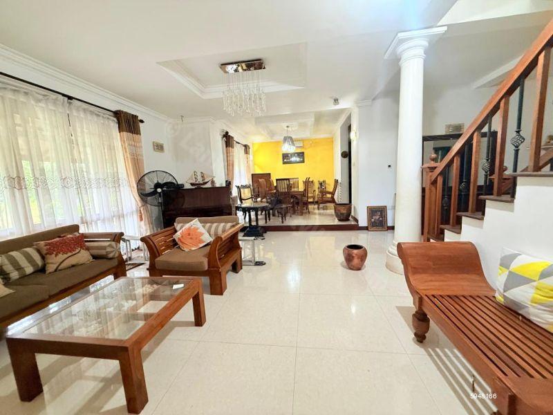Living Room - House for rent in Athurugiriya
