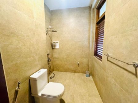 Bathroom - (PH369) 3 Storey Modern House for Sale in Boralesgamuwa