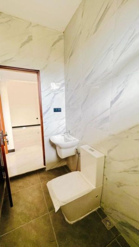 Bathroom - (PH956) Two Storey House for Sale in Boralesgamuwa
