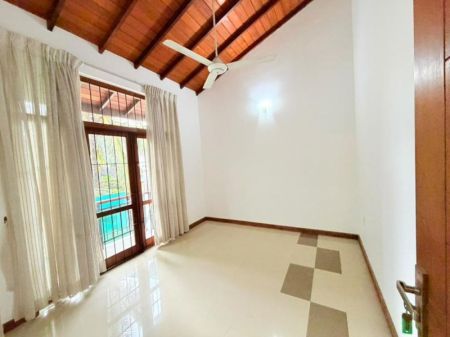 Bedroom - (SH1547) Luxury Two Storey House for Sale in Wickramasinghepura Battaramulla