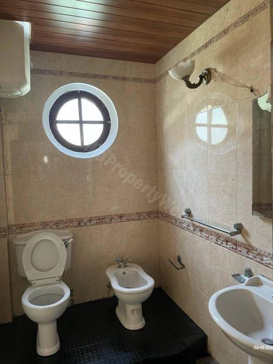 Bathroom - House for rent in Pepiliyana