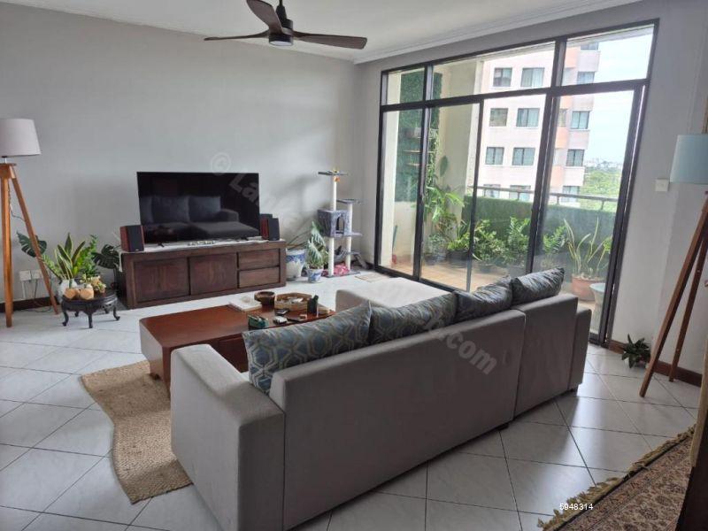 Living Room - Apartment for sale in Rajagiriya
