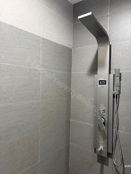 Bathroom - Apartment for rent in Colombo 3