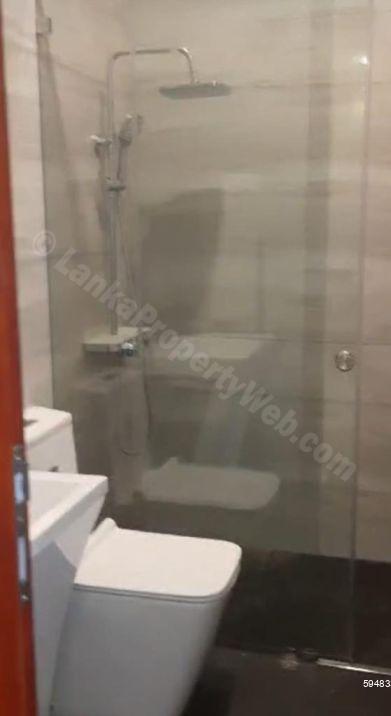 Bathroom - Apartment for rent in Dehiwala