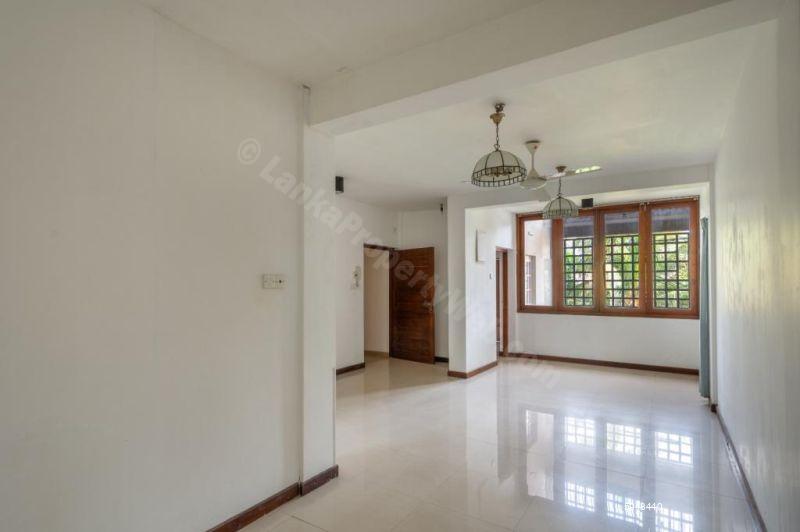 House for sale in Nawala