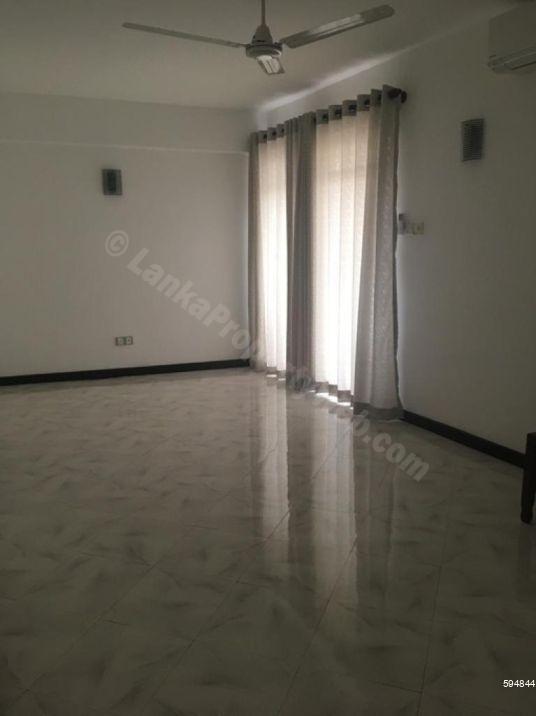 Apartment for sale in Colombo 5