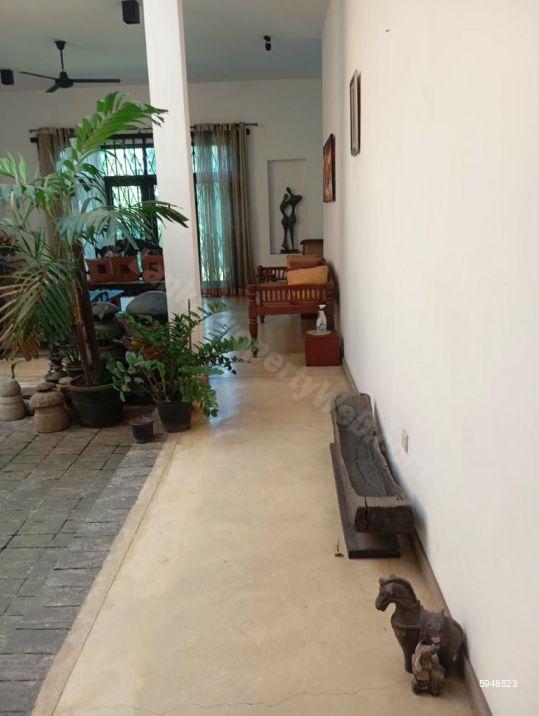 House for sale in Colombo 5