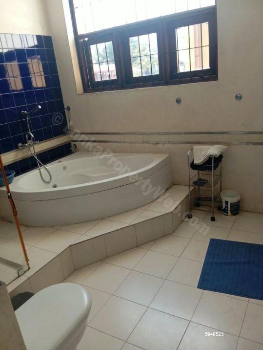 House for sale in Colombo 5