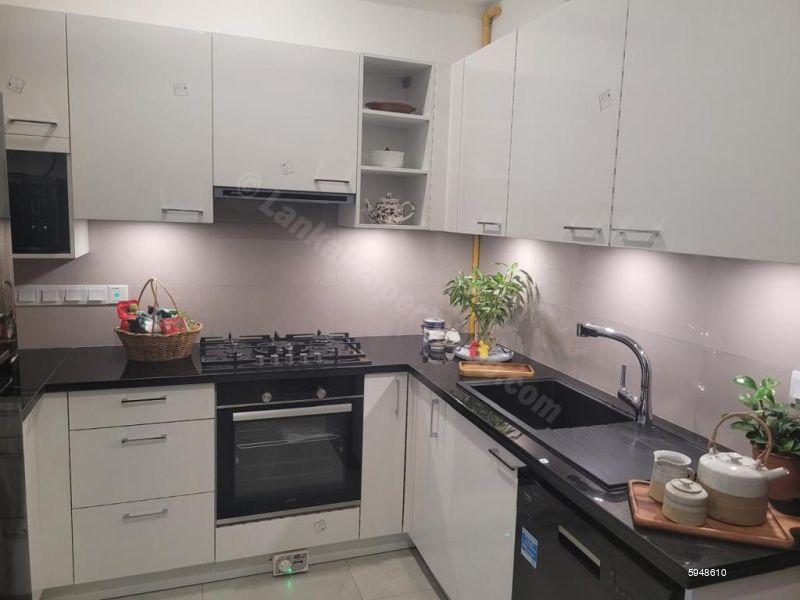 Kitchen - Apartment for sale in Rajagiriya