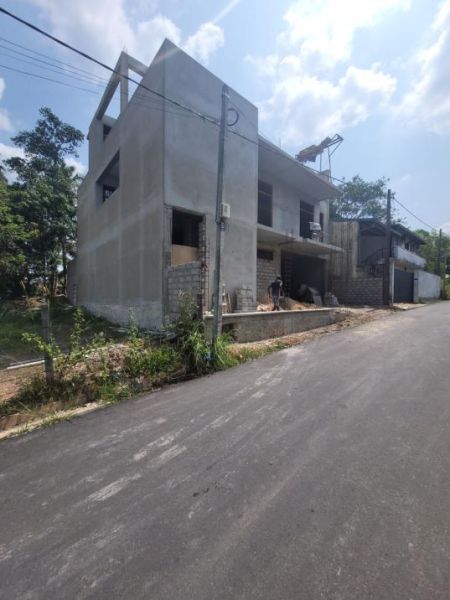 Exterior - Luxury House for sale in Kadawatha 