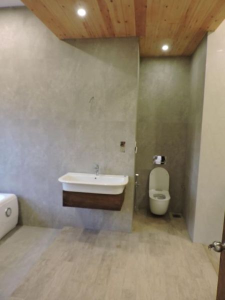 Bathroom - Luxury 3 Fl House for sale in Colombo 5 
