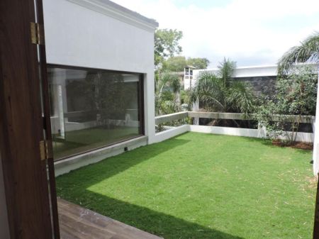 Exterior - Luxury 3 Fl House for sale in Colombo 5 