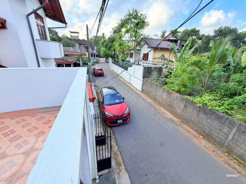 House for rent in Thalawathugoda