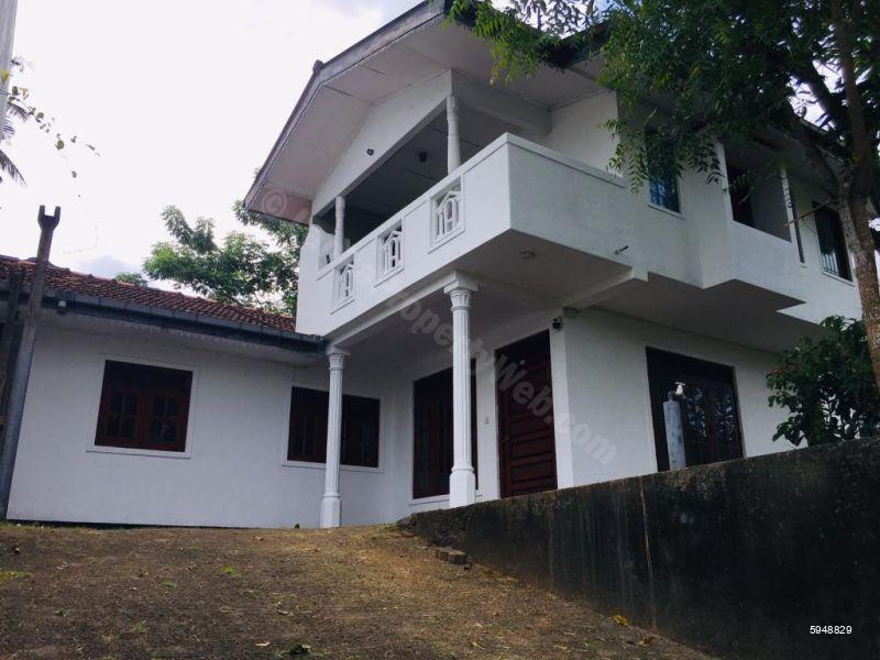 Exterior - House for rent in Kottawa
