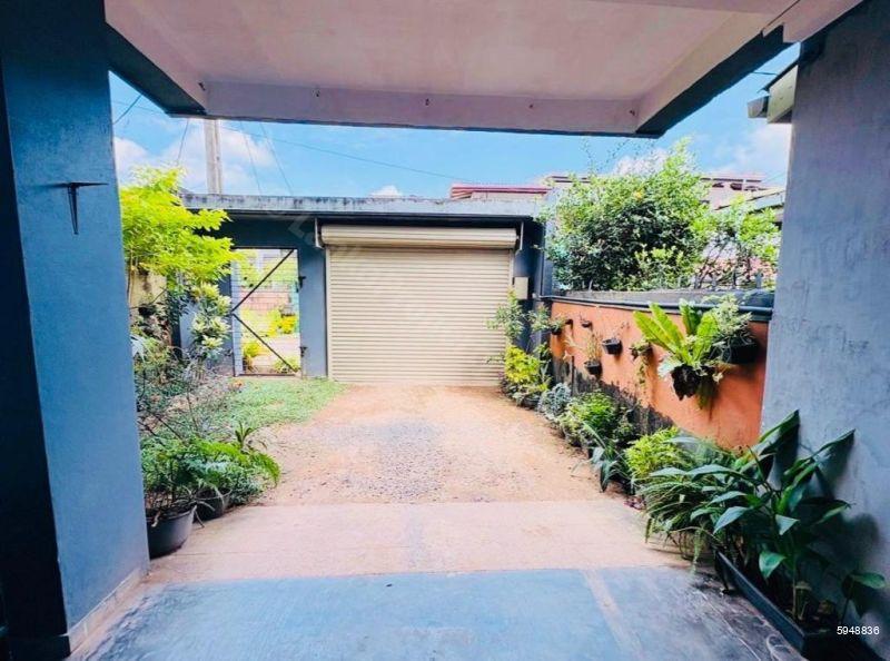 Exterior - House for sale in Moratuwa