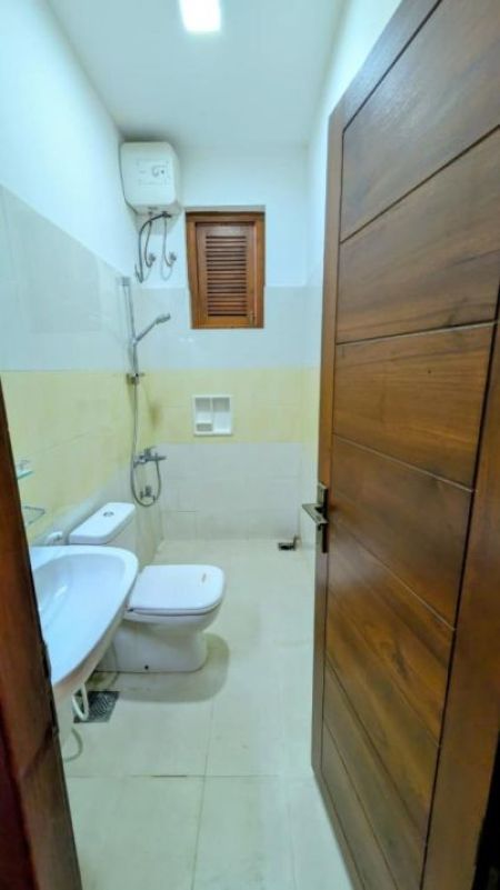 Bathroom - 4BR Semi-Furnished House for Rent in Mount Lavinia (HS4943)