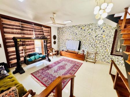 Living Room - Colombo 03 luxury 05 Bedroom House for Sale Good Investment Property 