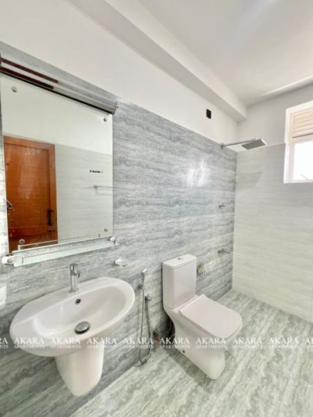 Bathroom - Regal Court Residence Unfurnished Duplex For Sale - A44715