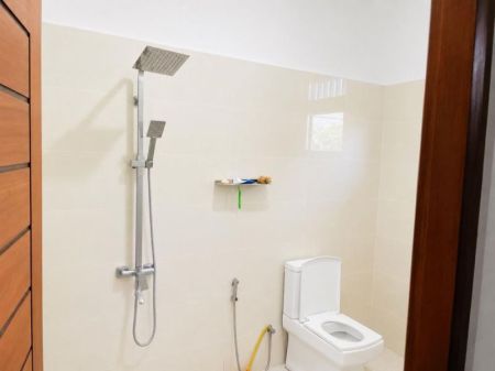 Bathroom - House for sale in Kottawa with 12 perchers 