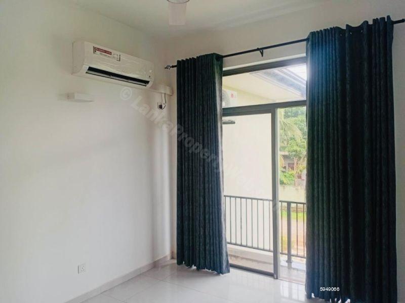 House for sale in Gampaha