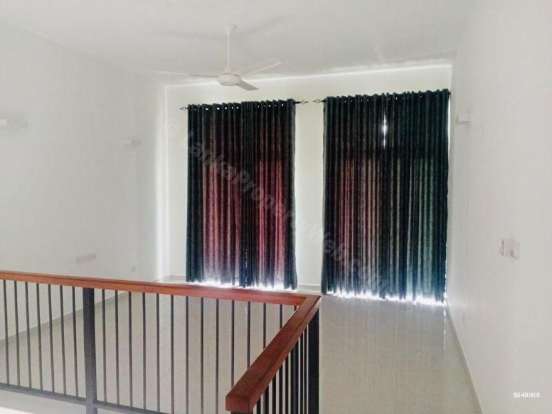House for sale in Gampaha