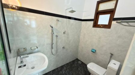 Bathroom - (DH1363) Single Storey House for Sale in Siyambalagoda