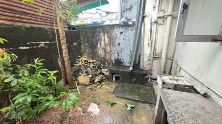 Bathroom - (DH945) Two Storey House for Sale in Nugegoda, Gangodawila