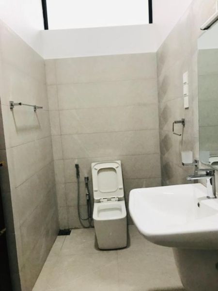 Bathroom - (SH1582) Modern Spacious Two Storey House for Sale in Gothatuwa