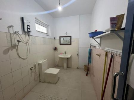 Bathroom - Highly Valuable 3-Storey 15-Room House for Sale  in Malabe (HSS171)