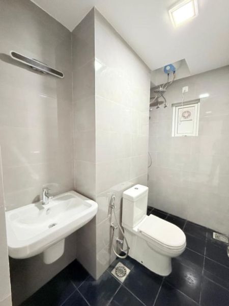 Bathroom - The Cornwall Unfurnished Apartment For Sale - A10948