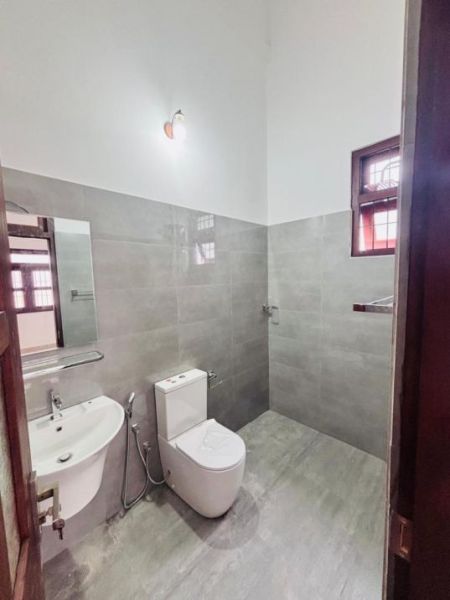 Bathroom - Brand New Single-storied House For Sale – Athurugiriya