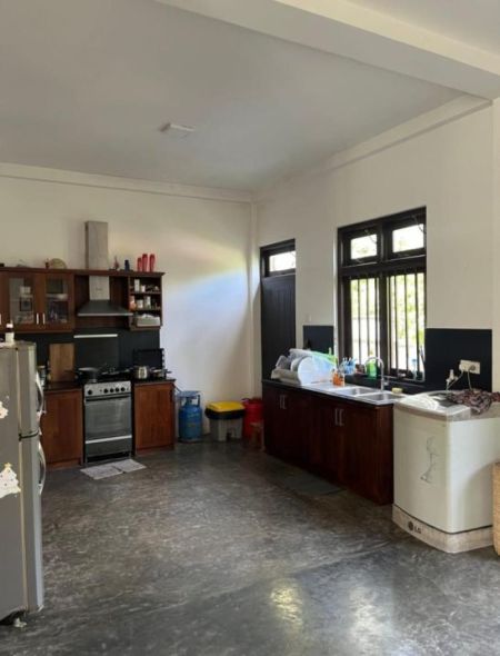Kitchen - Luxury 4-Bedroom Villa for Rent – Unawatuna, Galle