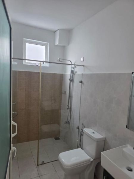 Bathroom - 4BR Modern House for Sale in Kesbewa | LKR 49.5 Million (HS4945)