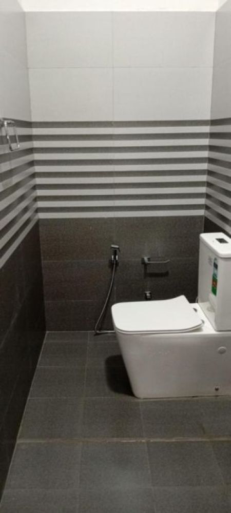Bathroom - House For Rent In Mulleriyawa( File No 2900a)