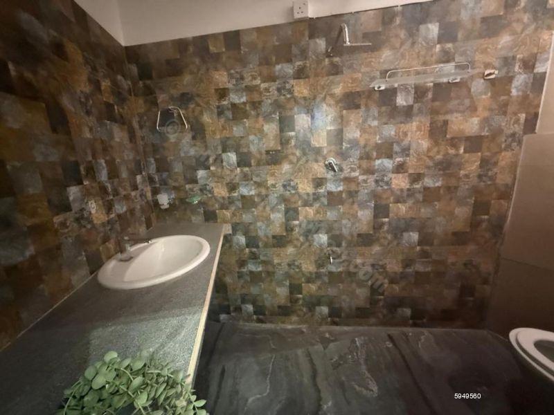 Bathroom - Apartment for rent in Colombo 11