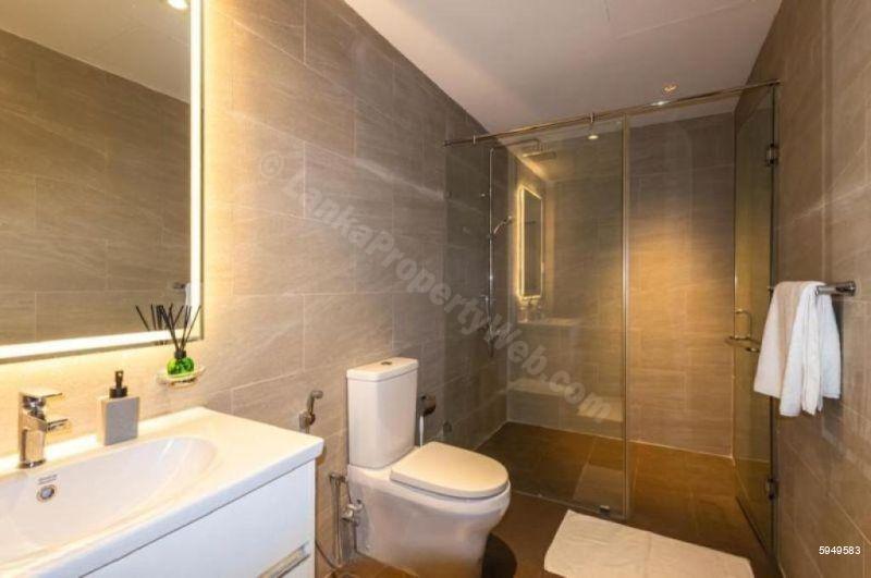 Bathroom - Apartment for rent in Colombo 2
