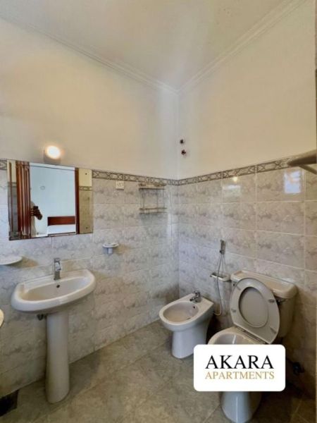 Bathroom - 3000 Sq.ft Furnished Private Apartment for Rent - A54031