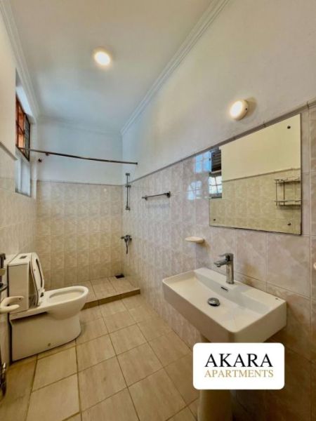 Bathroom - 3000 Sq.ft Furnished Private Apartment for Rent - A54031