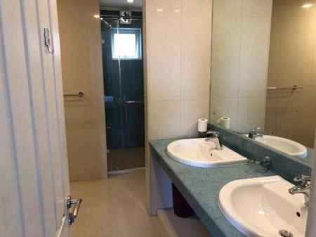 Bathroom - 4 BR Luxury Penthouse for Rent in Colombo 07 – PDA493