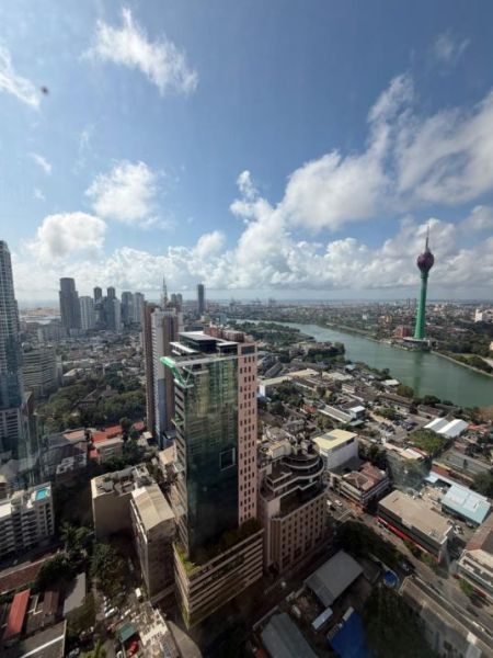 Exterior - High-Floor 3BR Apartment for Sale at Tri-Zen for Only 83 million – Colombo 02