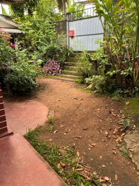 Exterior - 02 BR, 01 WR, 960Sqft - Single Storey House for Sale in Nugegoda (HST100)